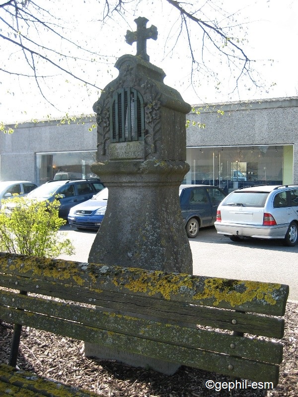 BORNE POTALE Notre-Dame de Walcourt